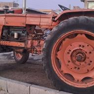 تراکتور رومانی مدل 68