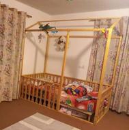 تخت چوبی طرح کلبه با چوب روس مرغوب سایز 120*200