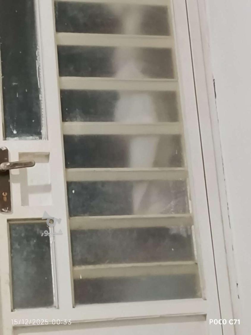 خریدار عمده انواع ضایعات در محل با باسکول دیجیتال