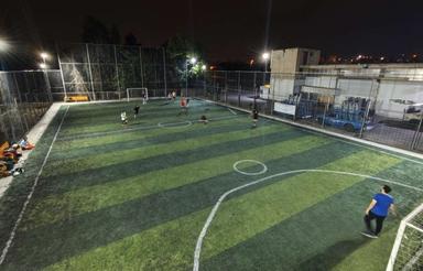 اجاره زمین چمن مصنوعی 5 به 5 پایانه غرب