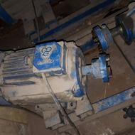 کارگر نیمه فنی