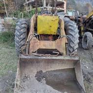 تراکتور رومانی با بیل چهارجک