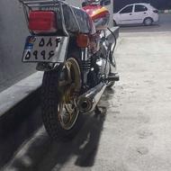 موتور سالم 1403موتوری و ظاهری سالم و تمیز