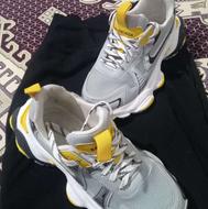 کفش نو نو هستش