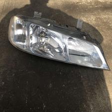 چراغ جلو سمت شاگرد پارس