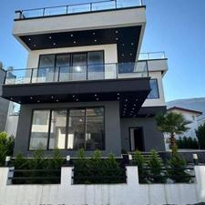 فروش ویلا 330 متر در سیسنگان با مدارک کامل و استخر