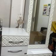 میز آرایش سفید با آینه ریلی