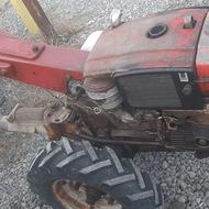 میتسوبیشی 7 اسب به همراه تریلی