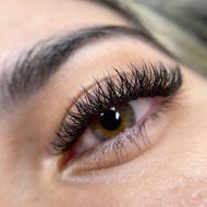 تخفیف یلدایی/خدمات تخصصی اکستنشن مژه/کاشت مژه