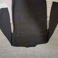 یک پلیور و کلاه و گوش گیر مردانه