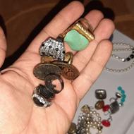 تعداد انگشترگوشواره گردنبند جهت فروش و معاوضه