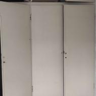 درب و کشو کمد دیواری