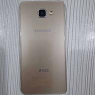 گوشی a7 رنگ طلایی