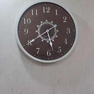 ساعت دیواری