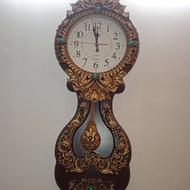 ساعت دیواری