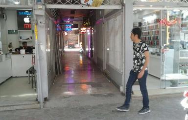 فروش پاساژ تجاری سه طبقه فروش کلی150متری