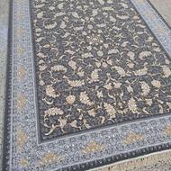 تعدادی فرش تک وجفت انبار به قیمت کارخانه عرضه میشود