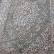 فرش 12 متری کاملا سالم با یه چهار متری ومیز تلوزیون زیرقیمت