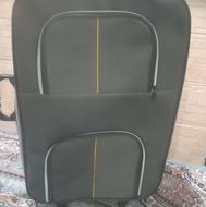 دوتا چمدان مسافرتی