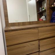 میز ارایش کشو به همراه پاتختی و صندلی