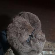 کلاه پشمی در چند رنگ