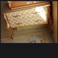 همه لوازم آرایشگاهی اینه کنسول میز ناخن صندلی اصلاح