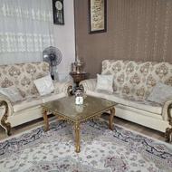 مبلمان سلطنتی 7 نفره به همراه ست میز عسلی