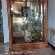فروش یا معاوضه ویترین چوبی