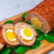 یک کمک تخته کار یک سرویس زن ویک نفر خدماتی نیازمنیدیم