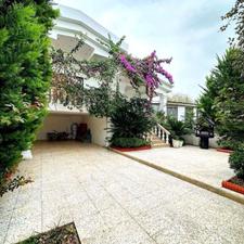 فروش ویلا 220 متر در جاده دریا شخصی ساز با مدارک کامل