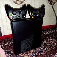 کنسول Xbox 360 Slim.