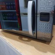 تعدادی وسایل کافه به فروش میرسد