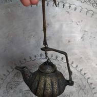 چراغ پیسوز قوری جنس برنجی انتیک