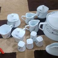 ظرف چینی اصلا استفاده کرده نیست سرویس کامله