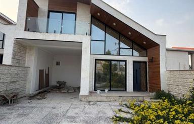 فروش ویلا 220 متر در مرکز شهر