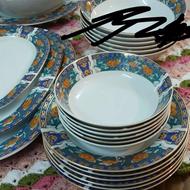 سرویس چینی مقصود آبی اشرفی قدیمی و قاب و قدح گل مرغی