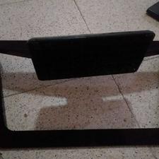 تعدادی پایه تلویزیون به صورت تک و یکجا