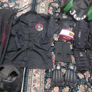 لباس و وسایل مبارزه