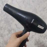 سشوار قوی کارکرده