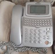 تلفن سیمی نقره ای رنگ