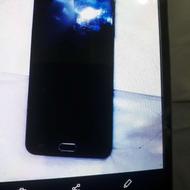 یک عدد گوشی سامسونگ