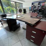 میز و کمد اداری