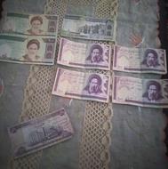 تعدادی اسکناس قدیمی