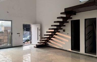 ویلا نیم پیلوت نما مدرن/مکان عالی