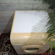 ماشین لباسشویی آلمانی نیازمند تعمیر