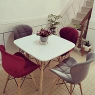 میز و صندلی آوا