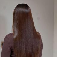 برای کراتین،مدل موی سالم و دکلره‌شده برای تکمیل آلبوم کاری