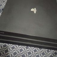 سونی 4 پرو همراه با دسته