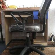 صندلی کامپیوتر و تحریر