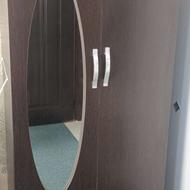 کمد لباس و آینه شمعدان تمیز و سالم